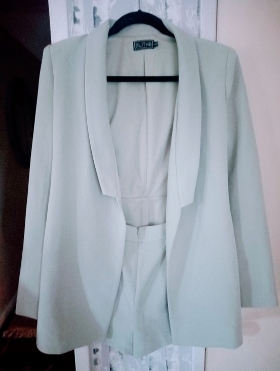 Blithe Los Angeles Blazer Jacket With Built In Shorts Seafoam Size S EUC - Picture 2 of 8